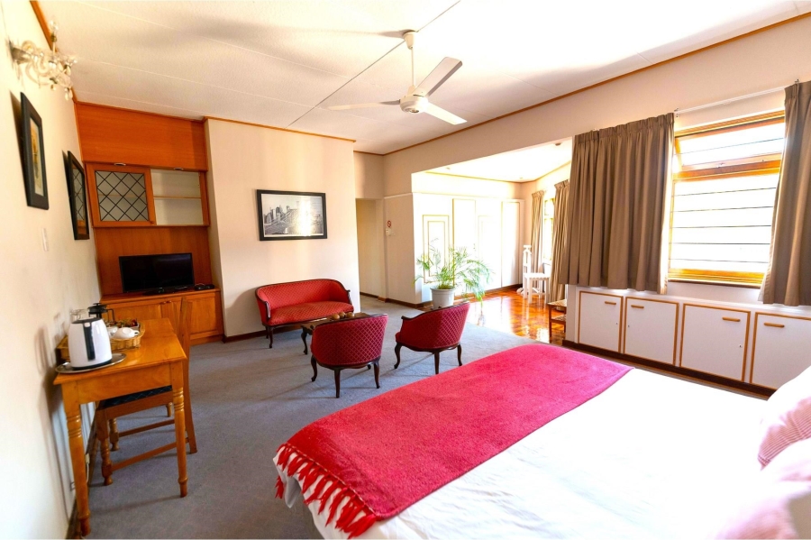 5 Bedroom Property for Sale in St Georges Park Eastern Cape
